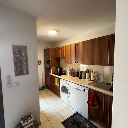Etoile D'Antibes One Bedroom Apartment In The Center With Parking *