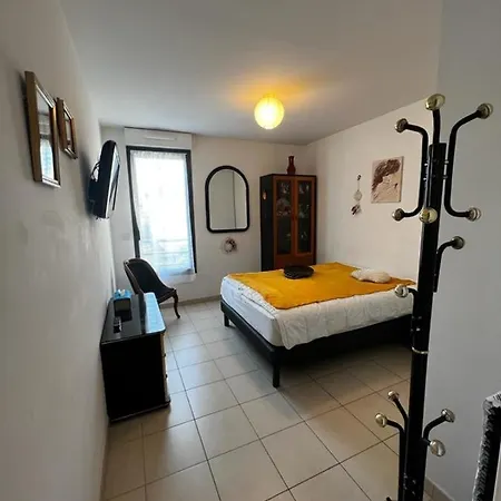 別荘 Etoile D'Antibes One Bedroom Apartment In The Center With Parking