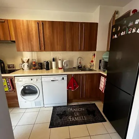 Etoile D'Antibes One Bedroom Apartment In The Center With Parking
